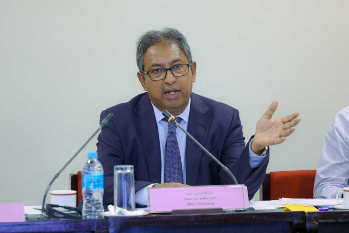 ප්‍රධාන සමාගම් දෙකකට මුදල් කමිටුවෙන් රතු එළියක් ! - 'මැතිසබේ බලය කොමිෂන් වලට ගන්න බෑ'